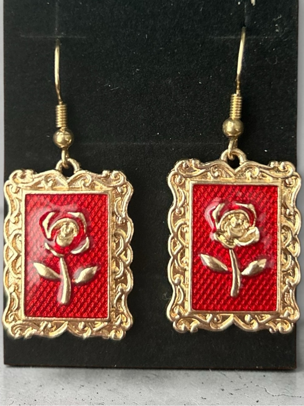 Victorian Vintage handmade Gold-Tone Red Rose Frame Drop Earrings